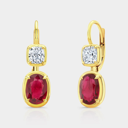 Yellow gold double drop earrings, oval red rubies, cushion diamonds.