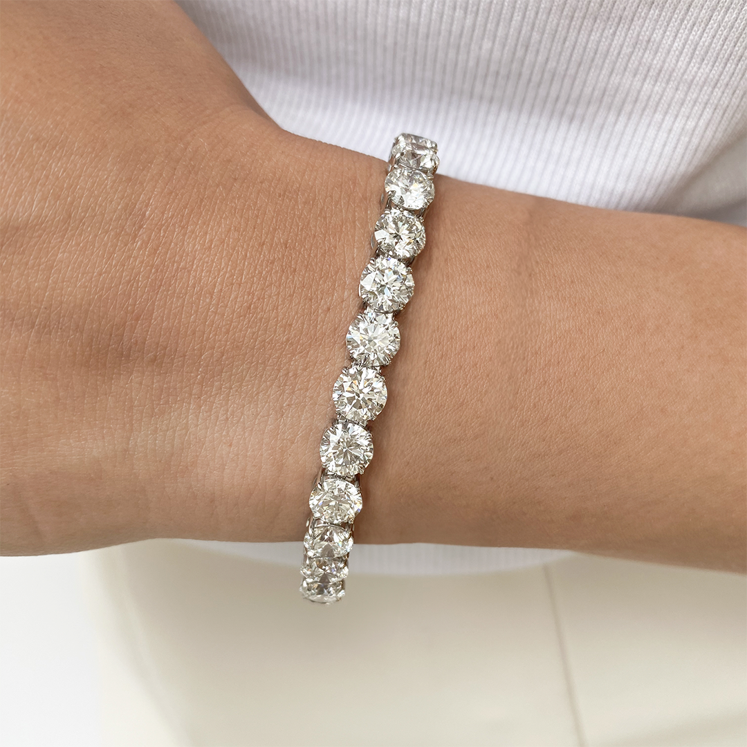 White gold tennis bracelet with diamonds.