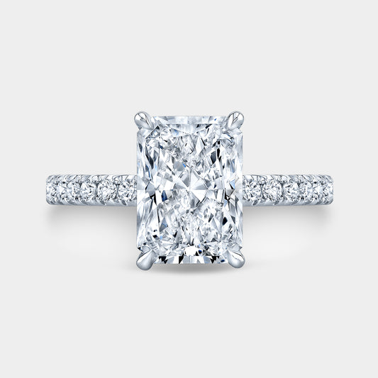 Platinum radiant ring, top view, full basket.