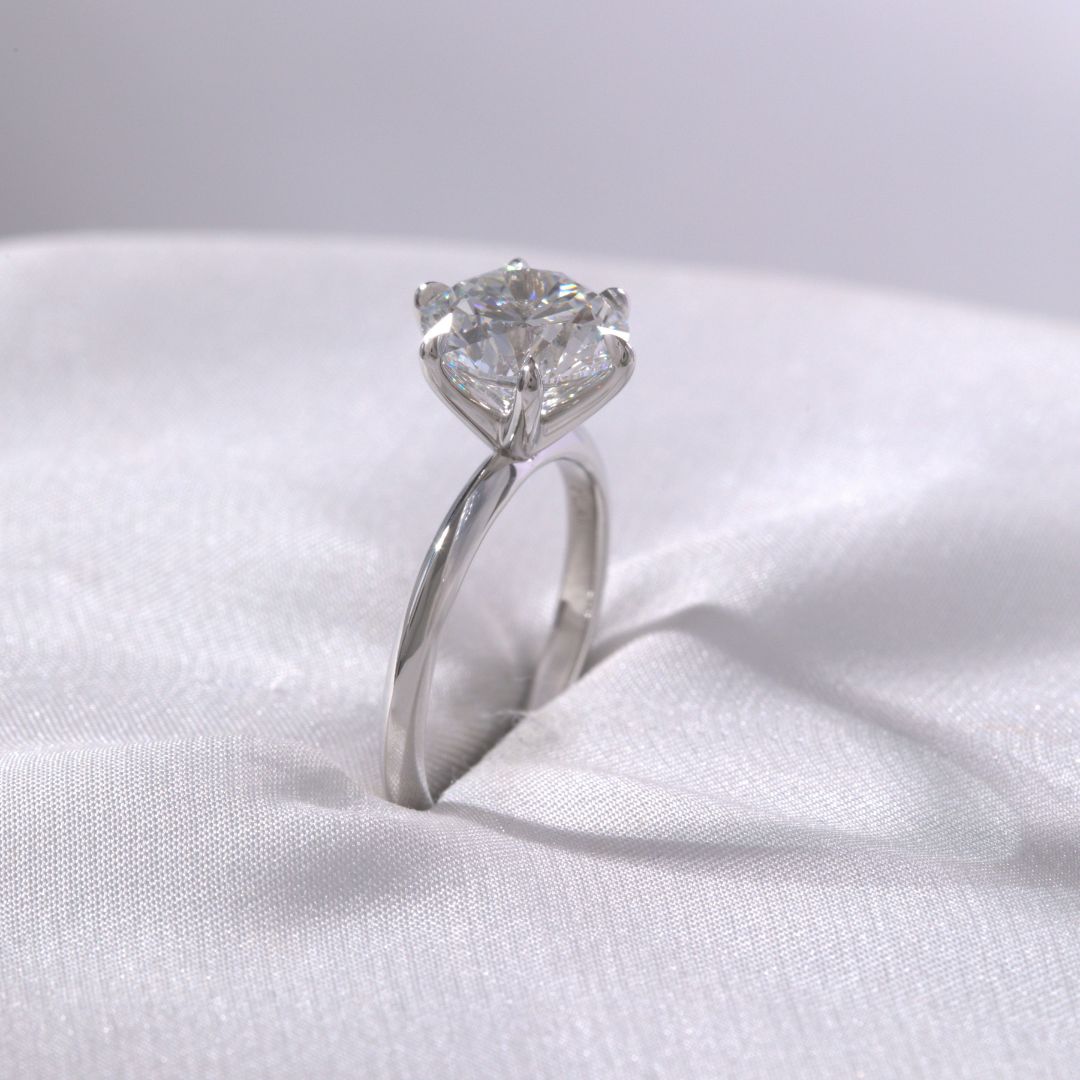 2.59ct Lab Grown Round Diamond Knife Edge Solitaire Platinum Engagement Ring