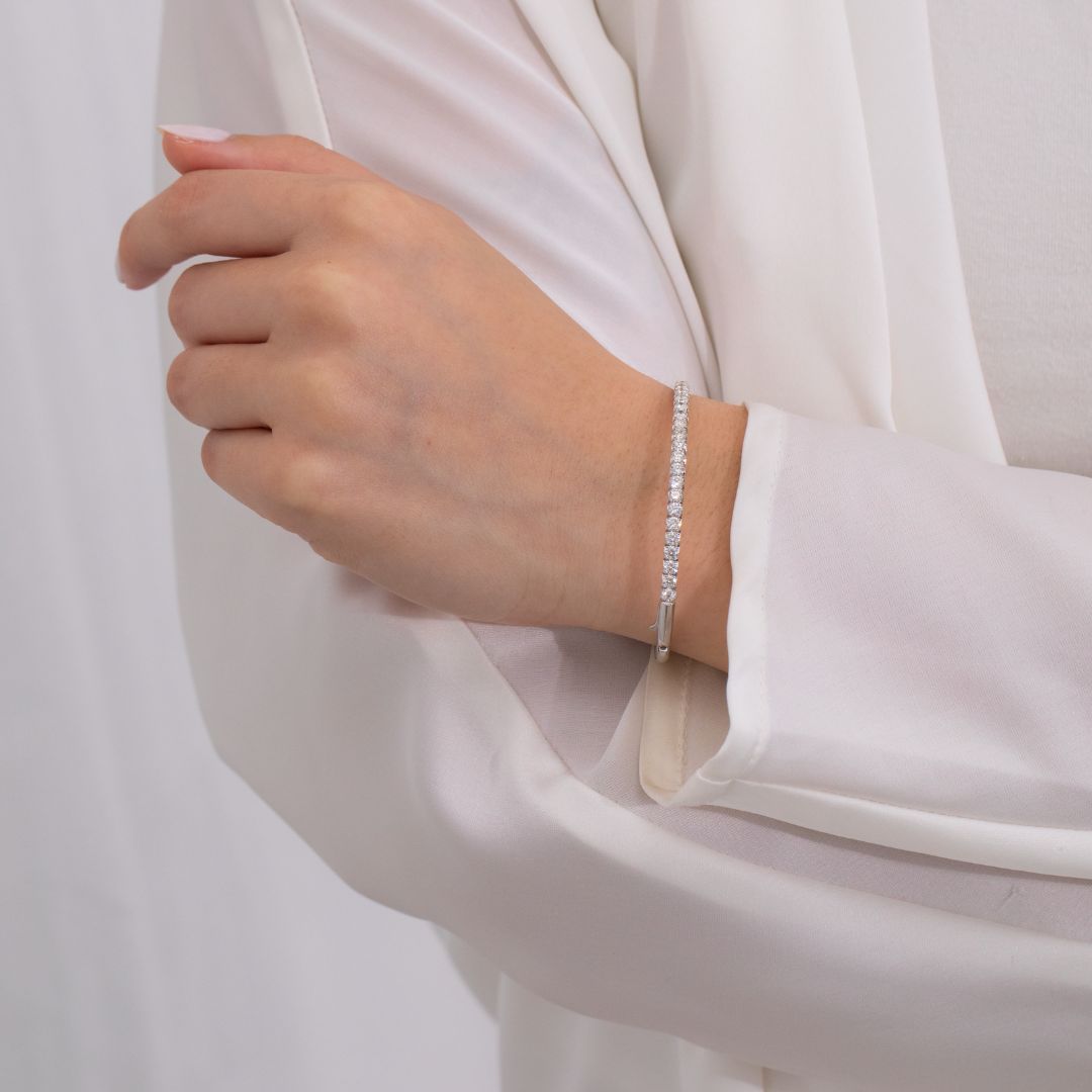 1.75ct Natural East West Oval Diamond Bangle