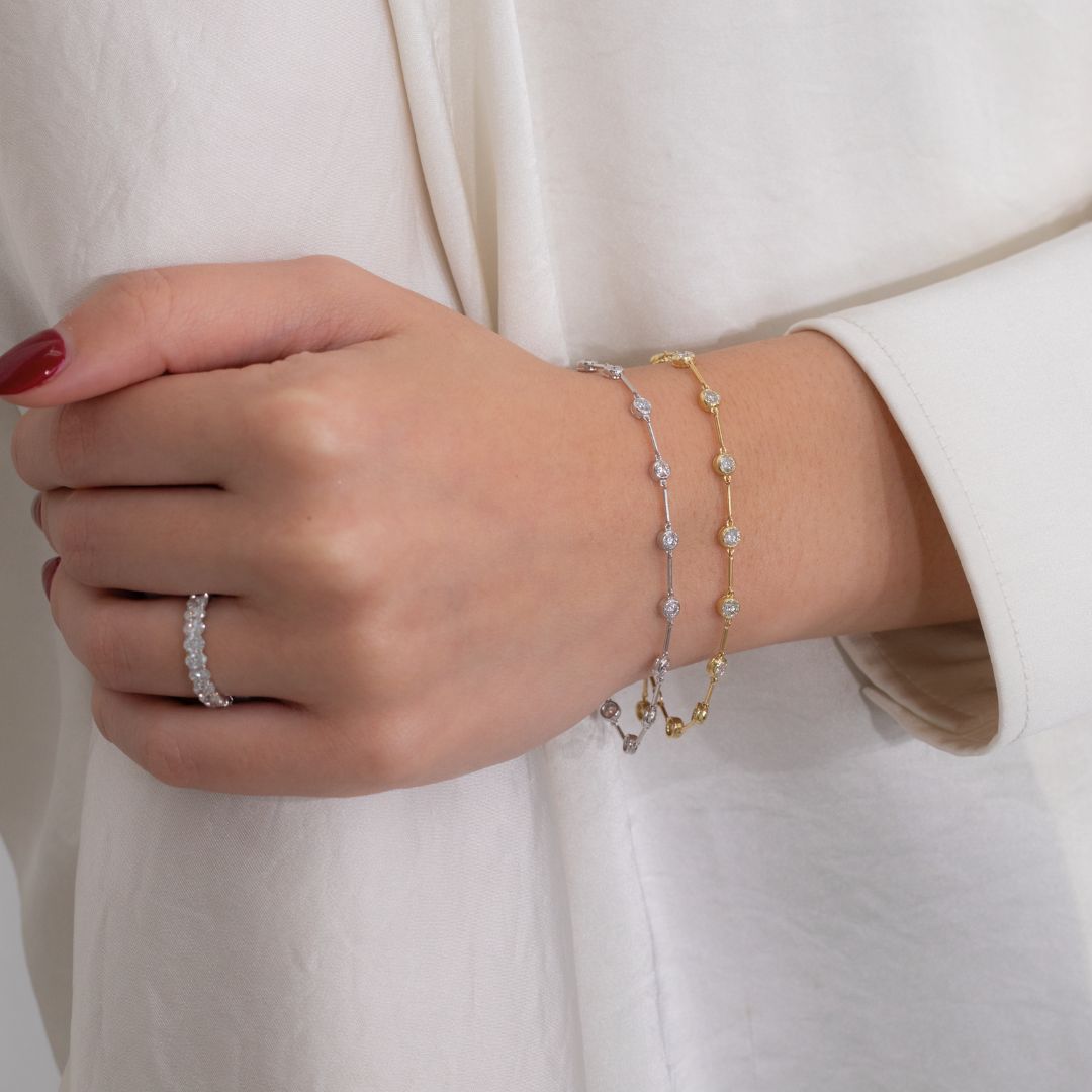 1ct Dainty Floating Lab Diamond Bezel Set Bracelet