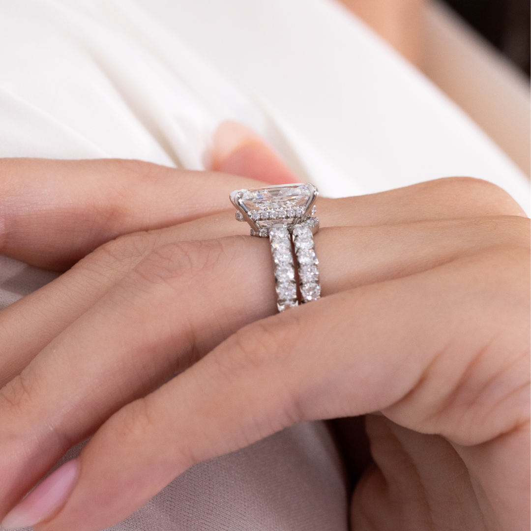 Round Diamond Contour French Pave Wedding Band Platinum
