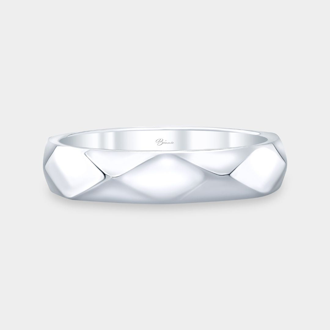 Men’s platinum wedding band with 4mm geometric faceted design