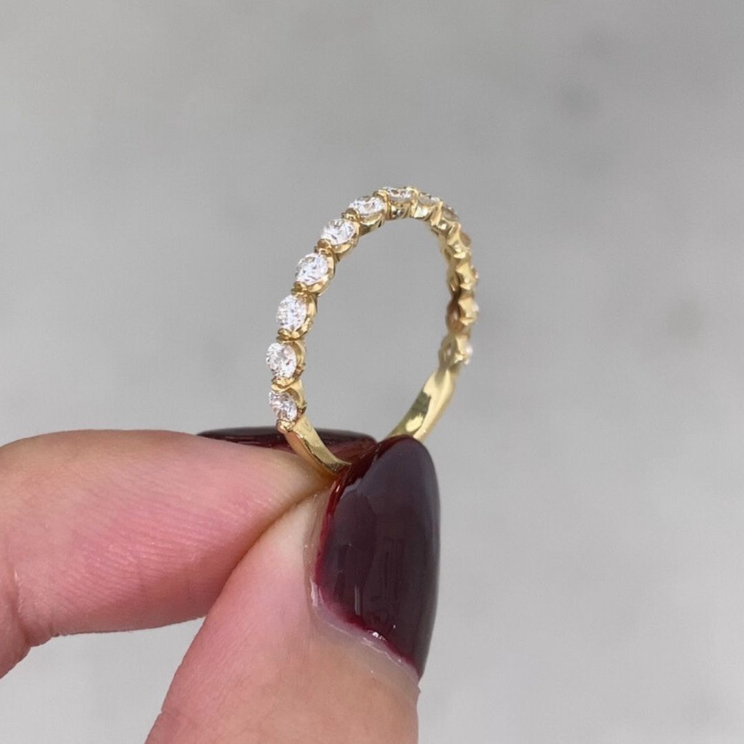0.50ct Natural Round Diamond 2.20mm Shared Prong Yellow Gold Wedding Band