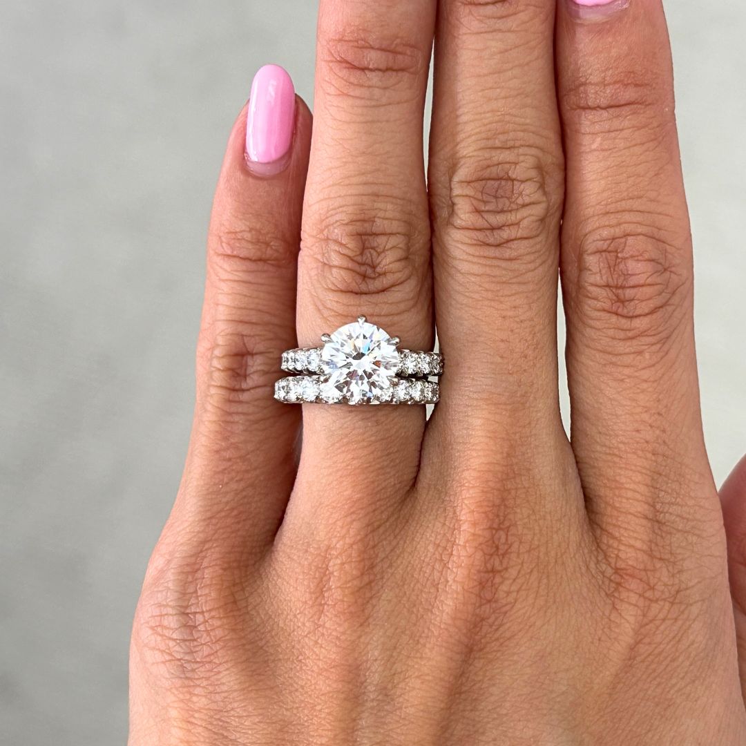 1ct Lab Grown Round Diamond Reverse Taper French Pave Platinum Wedding Band