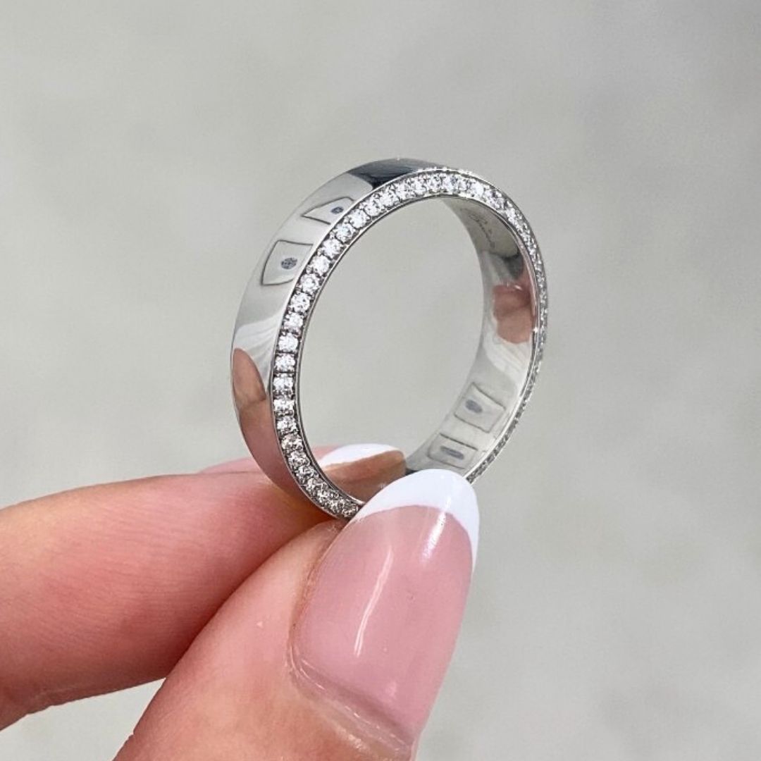 Men's 5.50mm Double Sided Pave Diamond Platinum High Polish Wedding Band
