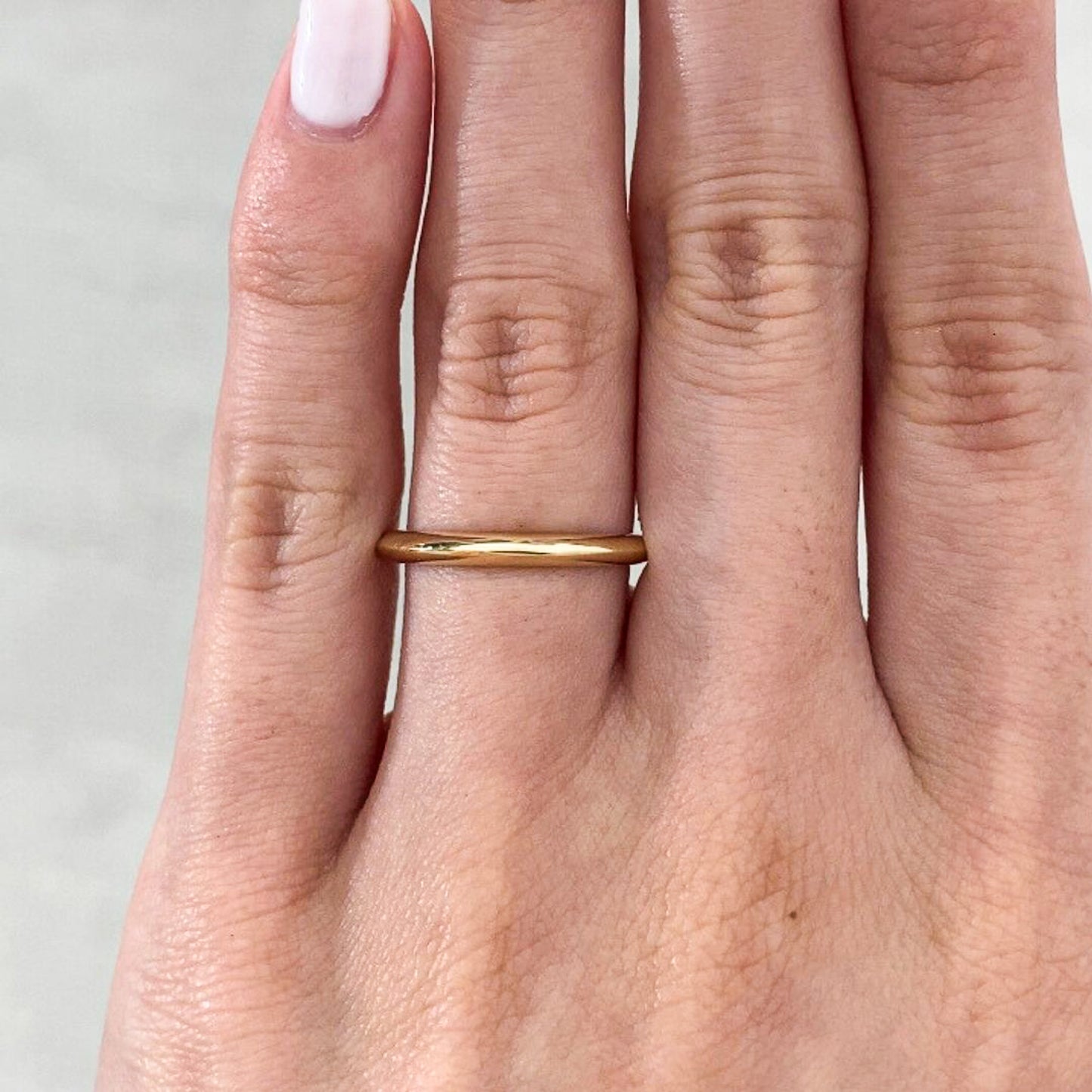 14K Yellow Gold 2.40mm Knife Edge High Polish Wedding Band