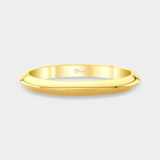 Knife edge 14K yellow gold wedding ring with high polish finish, 2.40mm
