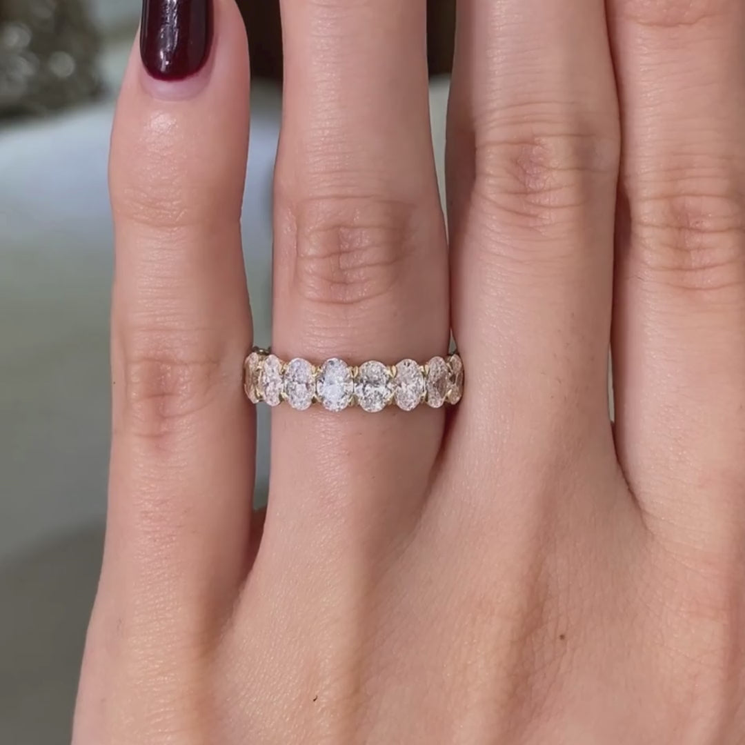 Video of yellow gold Victoria wedding band with 3ct oval diamonds, 5.0mm