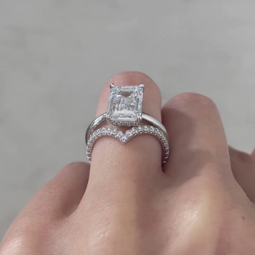 Video of 4.06ct emerald cut diamond solitaire platinum engagement ring